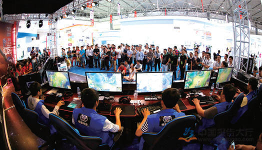 甲中脱颖而 甲中脱颖而