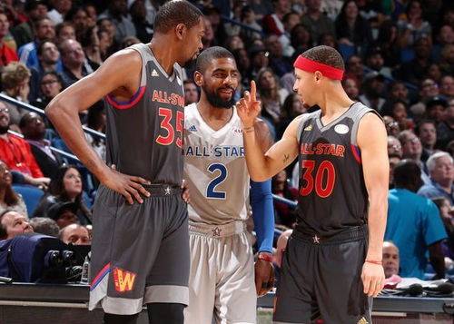 续的比赛中 续的比赛中