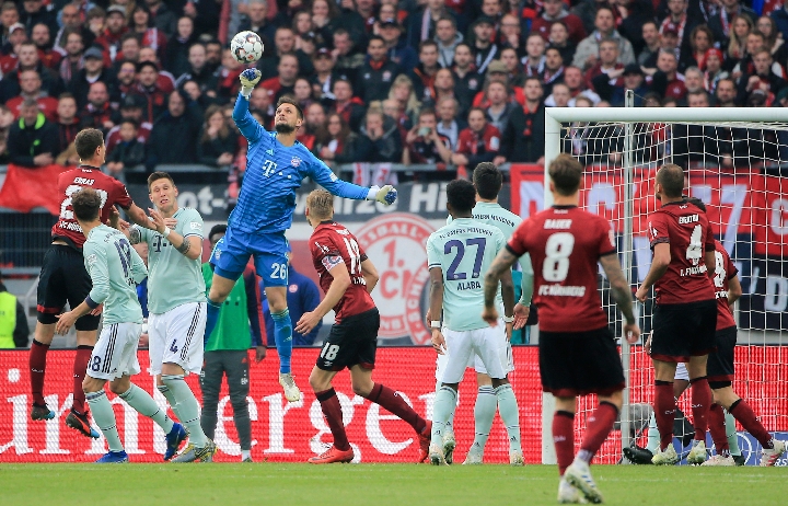 从篮球场到 从篮球场到